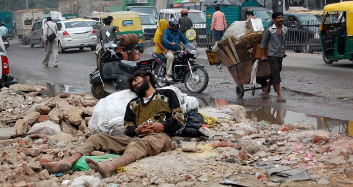 Brown sugar addict on Delhi street