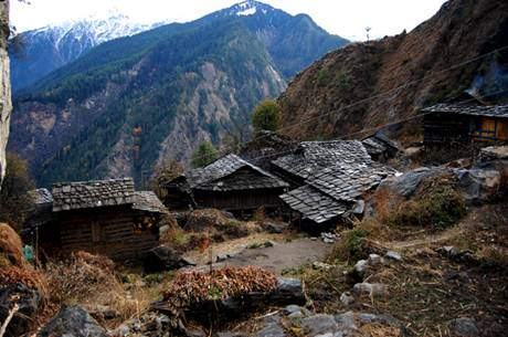 Gaggli (disheveled slate roofs)