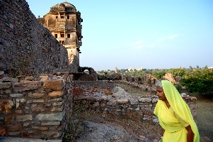 the incredible old fort of Chittorgarh that is so vast it holds 135 temples 23