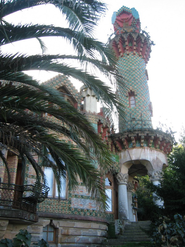 Gaudi's capricho