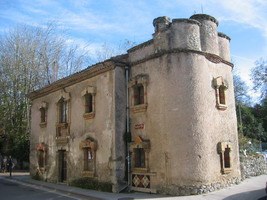 Funny looking house in the town of Comillas