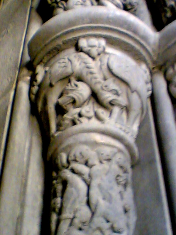 Detail of carved column 2